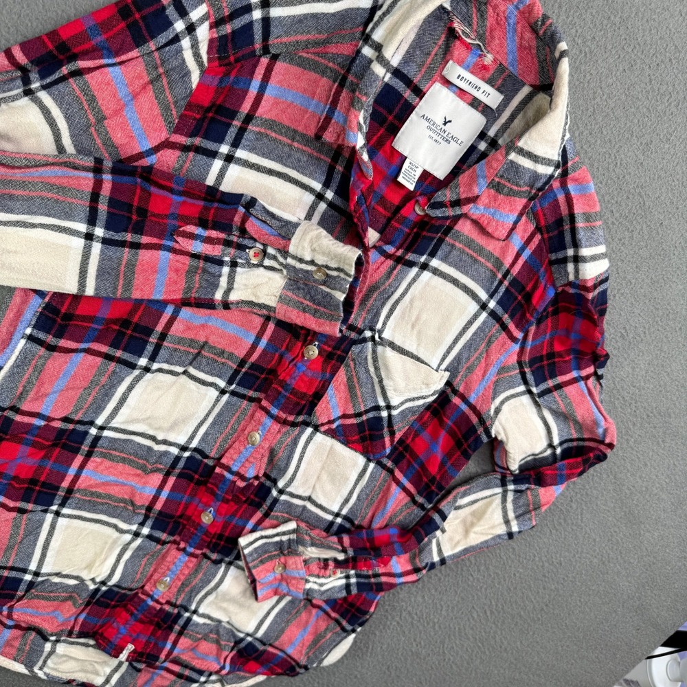 American Eagle Plaid Shirt Women XS Red Boyfriend Fit Flannel Button Up Soft - Picture 10 of 10